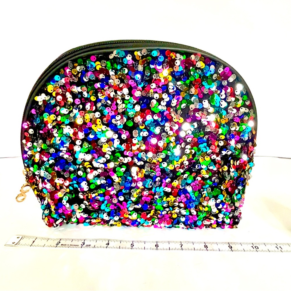 XOXO Multicolored Sequined Toiletry Bag with 2 travel size bottles 🔥